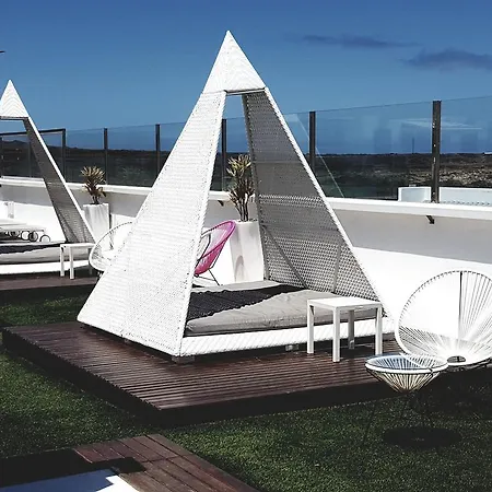 아파트 Cozy & Confortable Junior By Bristo Sunset # Good Wifi, Terrace And Pool 코라레호